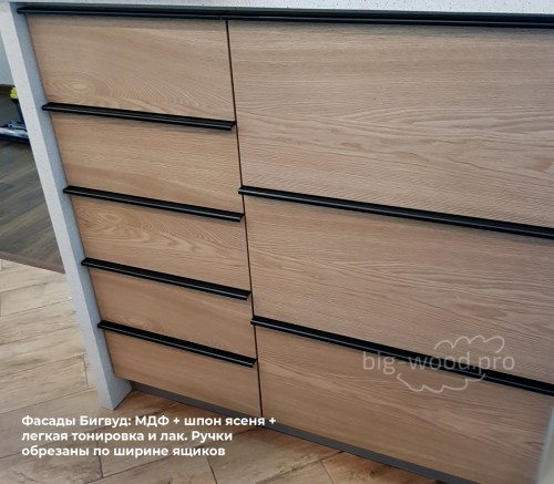 Кухонные фасады МДФ и шпон ясеня